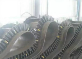 大傾角提升輸送帶